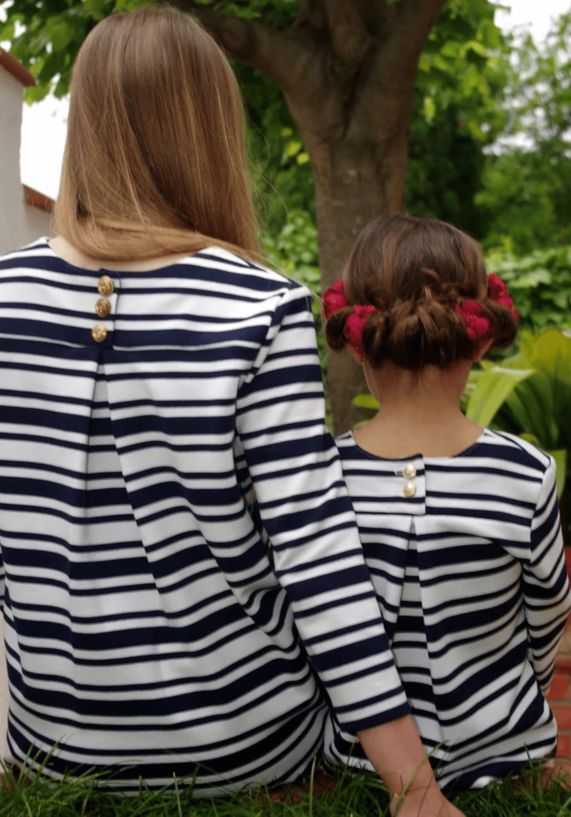 Girl's blouse sewing pattern Miss Violette - Paper pattern