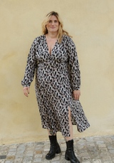 Rosalie dress sewing pattern - Pouch pattern