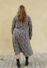 Complément PDF gratuit Robe Rosalie manches longues / PDF (A4, A3, A0, US Letter) - Cadres, Calques par Taille, Vidéoprojection