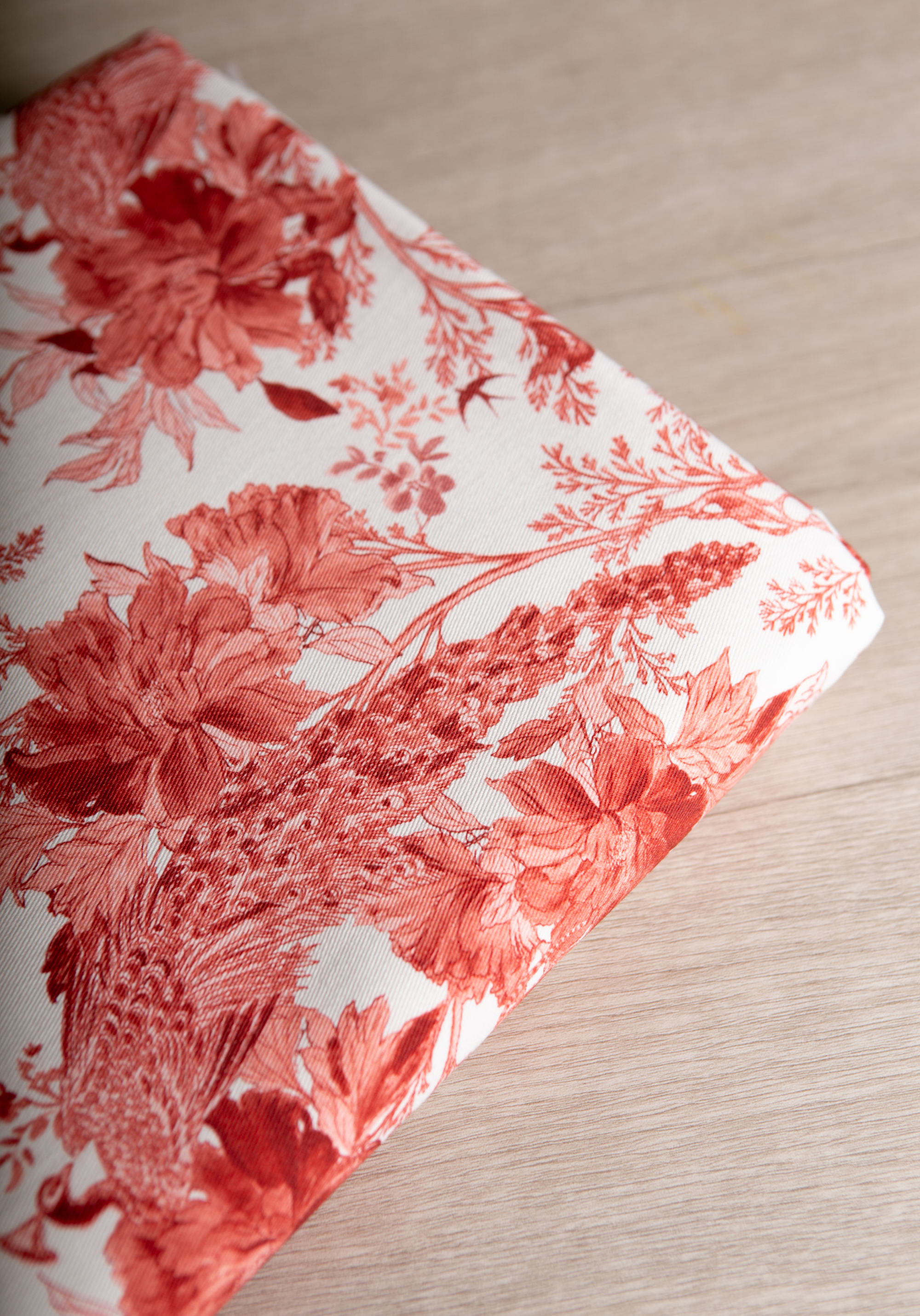 Manifesto printed cotton gabardine fabric - Several colours