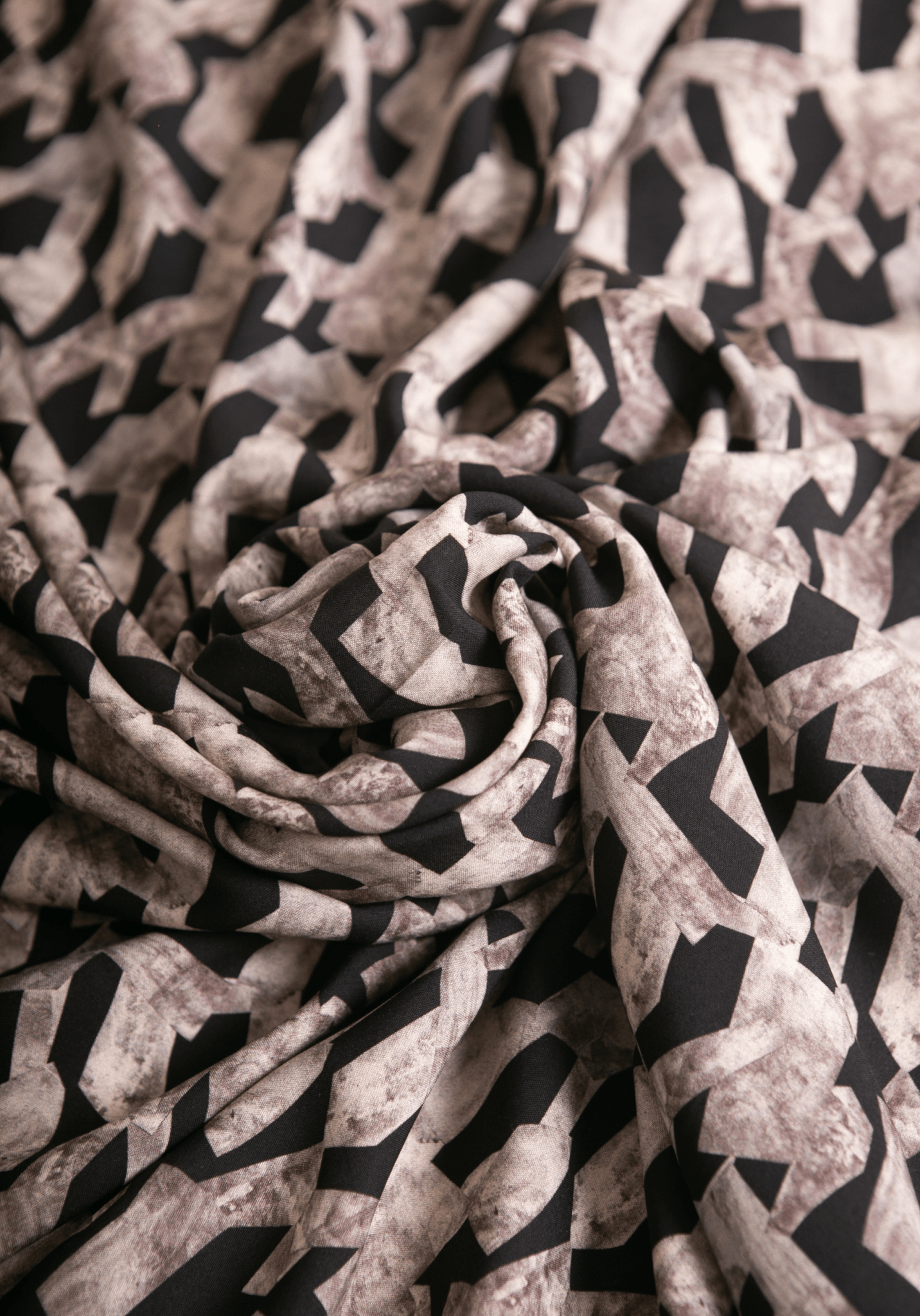 Tissu popeline de viscose imprimée Pietra - Plusieurs coloris - Maison Fauve