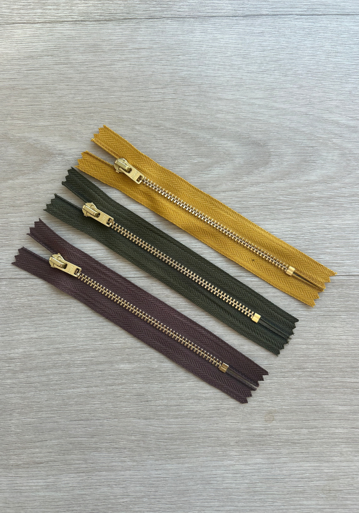 Zip 13 cm non séparable pour veste et blouson - Plusieurs coloris