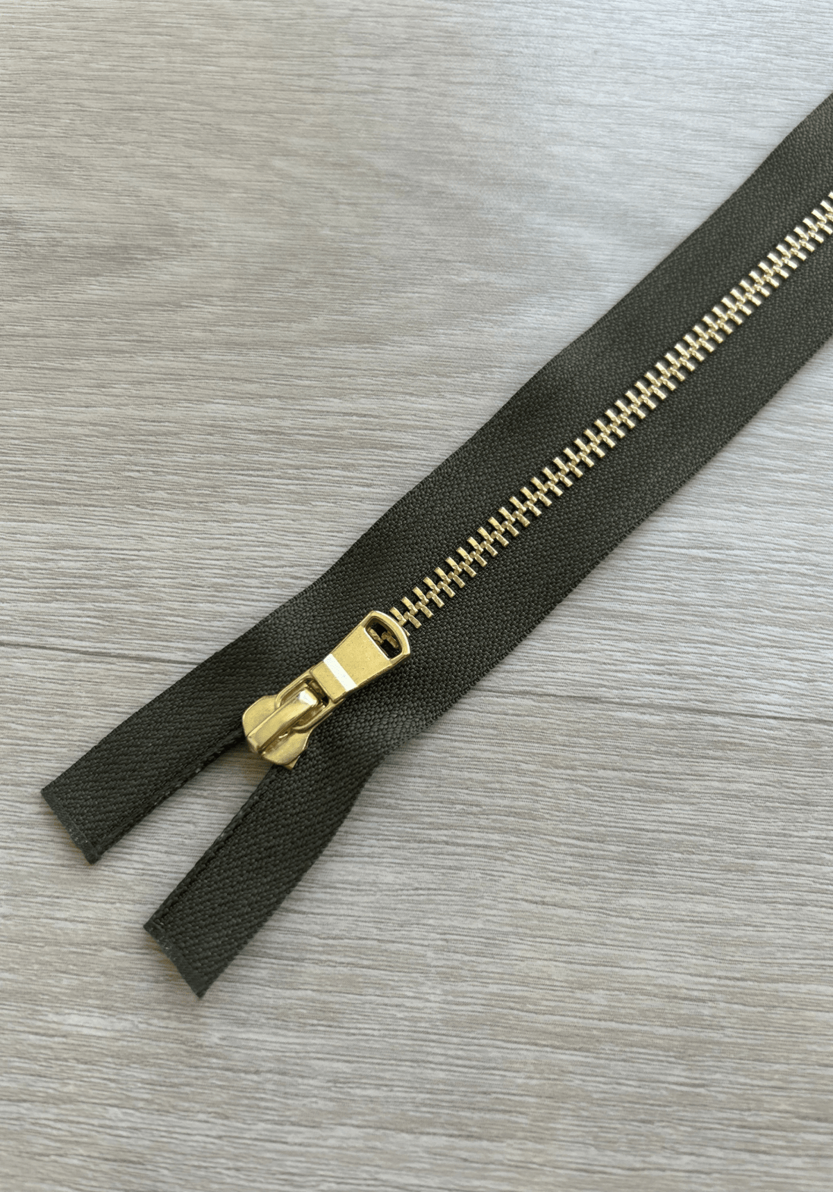 Zip 45 cm séparable pour veste et blouson - Plusieurs coloris - Maison Fauve