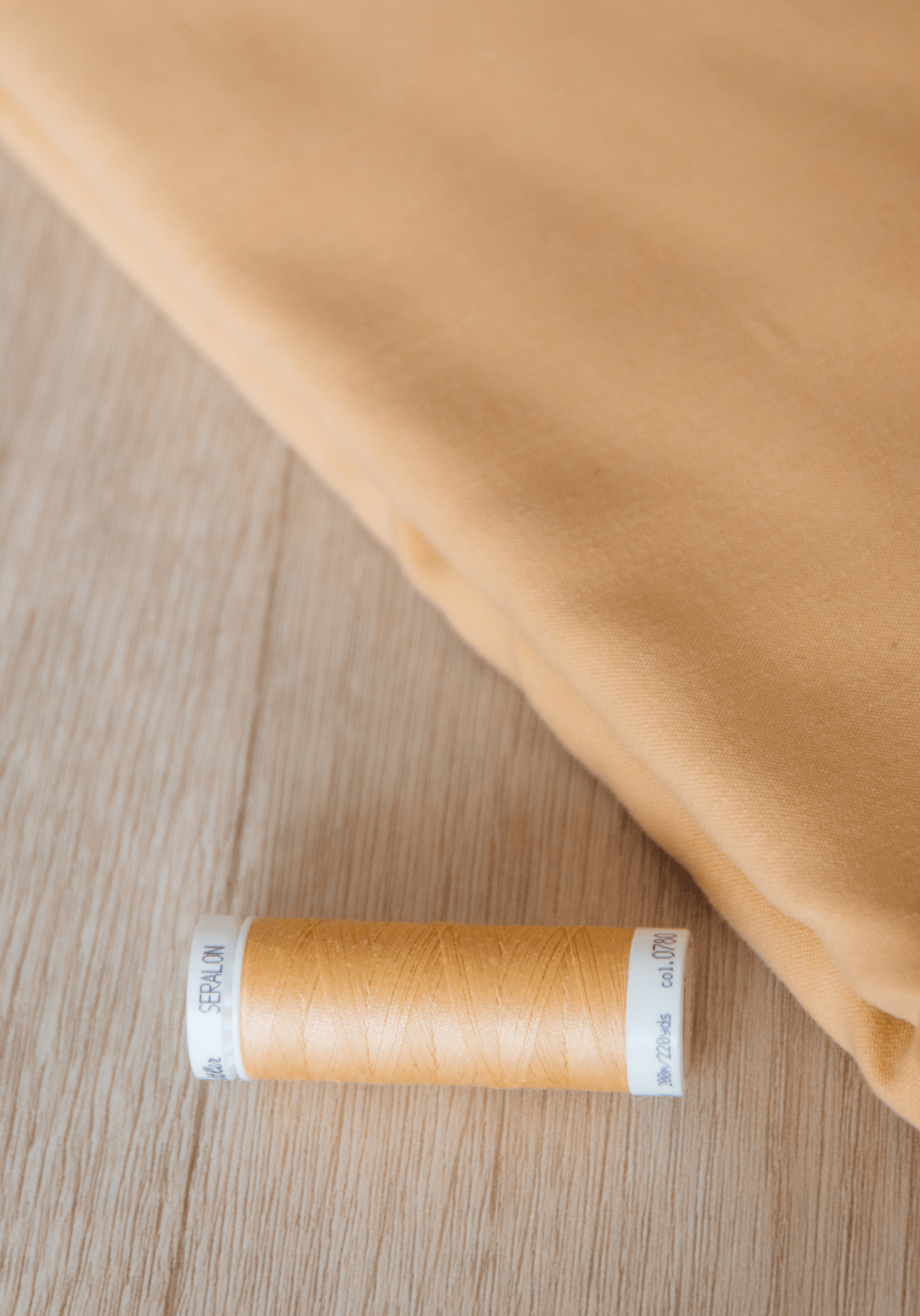 Bobine fil à coudre 200m - Plusieurs coloris - Maison Fauve