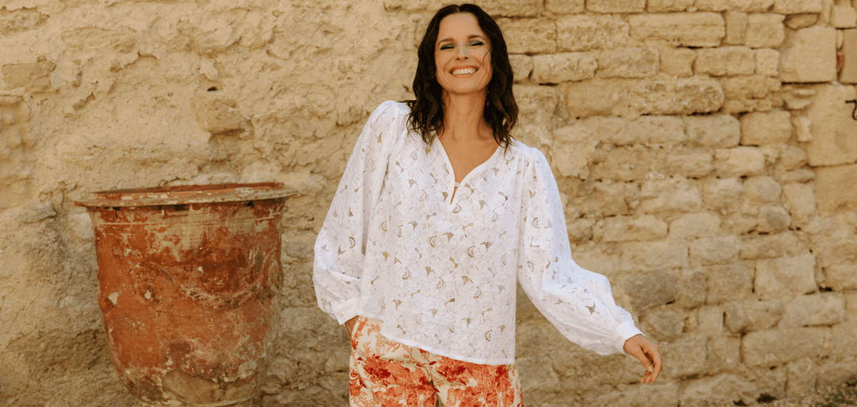 Coudre la blouse MISSIVE : tuto vidéo pour réussir les fronces, l’encolure et les manches - Maison Fauve