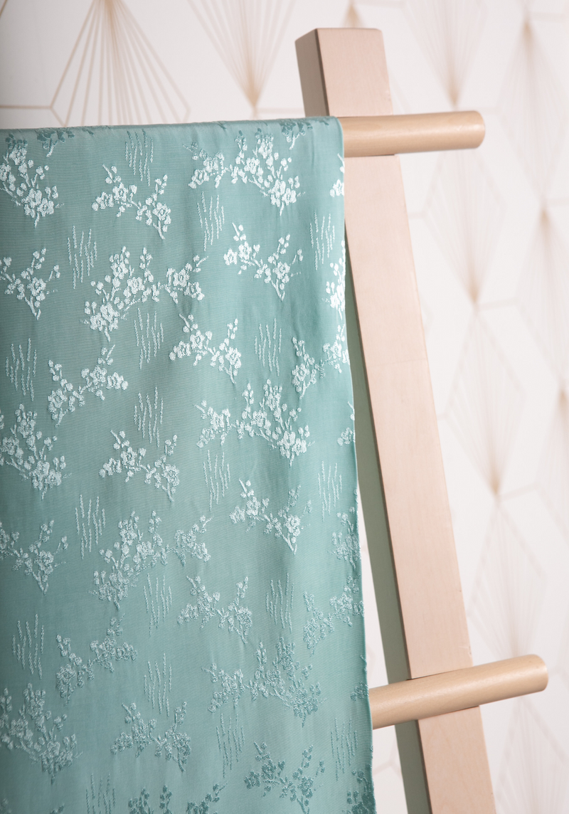 Tissu jacquard de viscose Lily - Plusieurs coloris