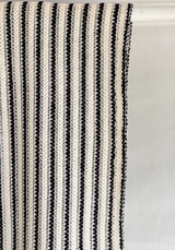 Tissu crochet de coton Ecru rayé Noir - par 10 cm