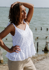 Alhambra lace fabric - 2 colors