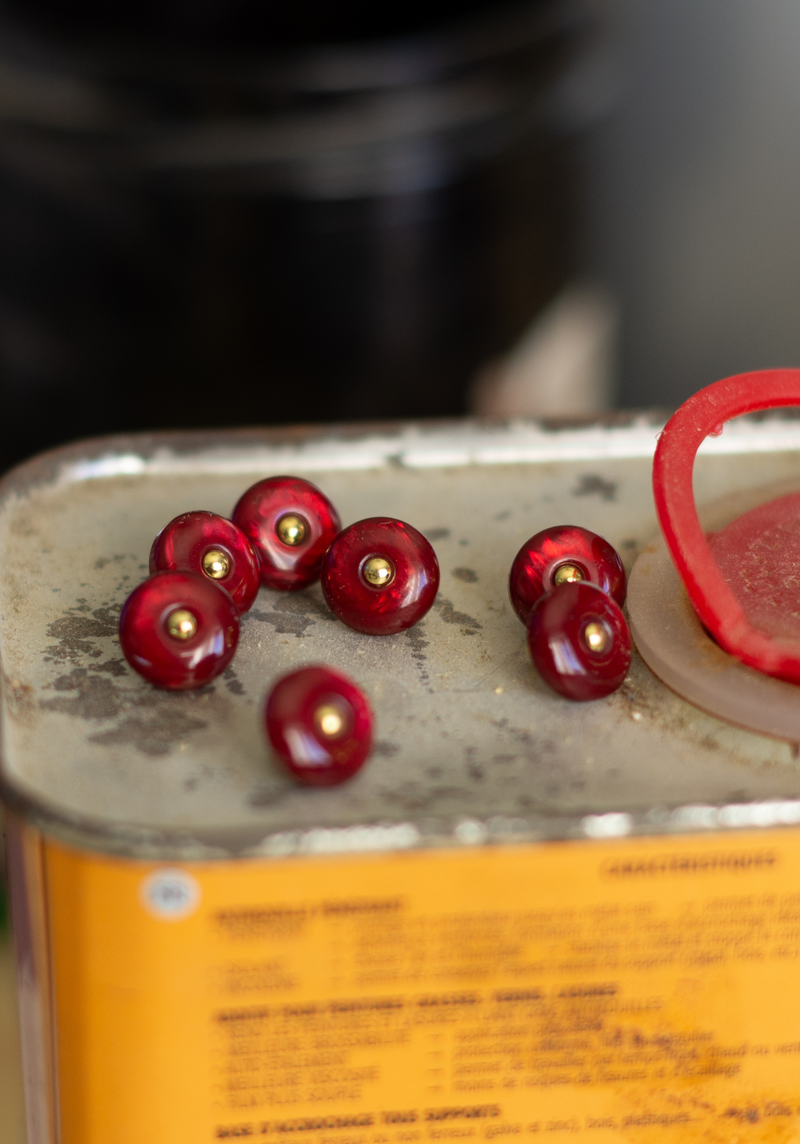 Wink Red Cherry Shank Button 10mm