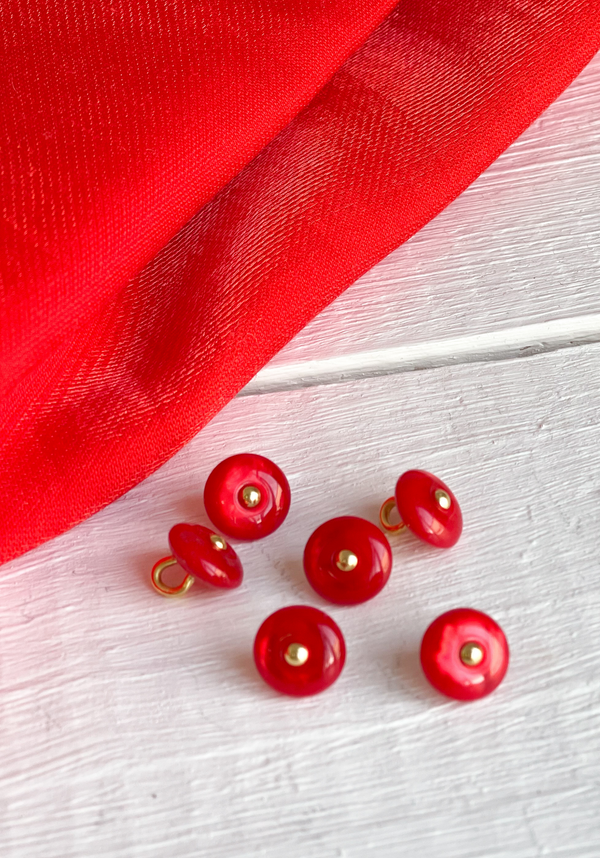 Wink Red Passion shank button 10 mm