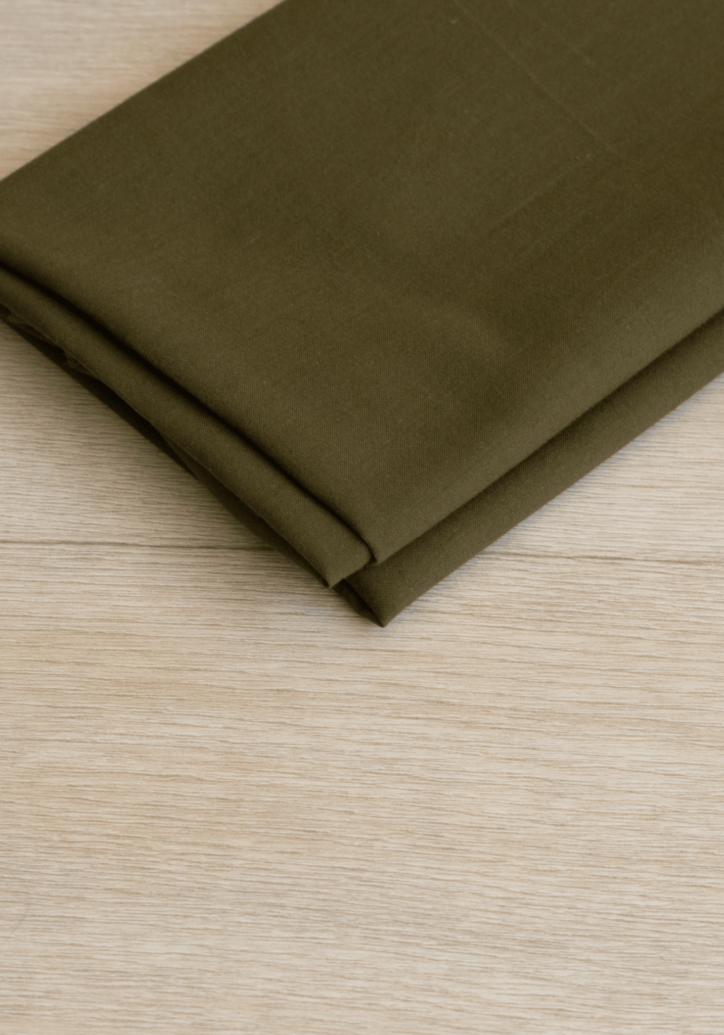 COUPON 150 cm - Tissu voile de coton - vert Mousse - Maison Fauve