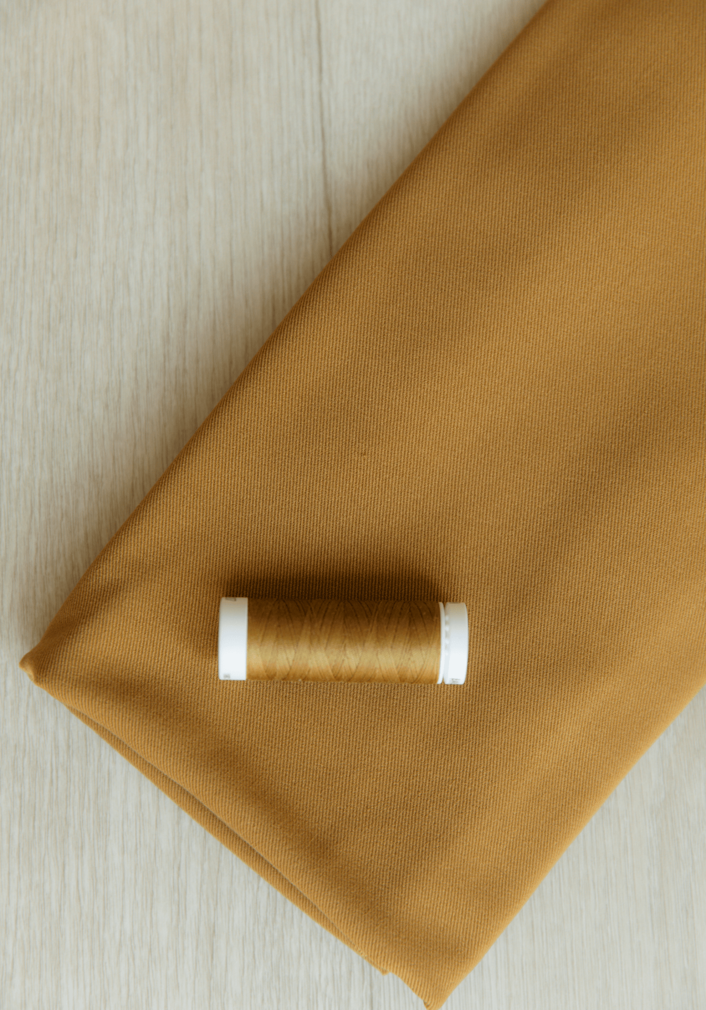 COUPON 220 CM - Tissu gabardine de coton - Cumin - Maison Fauve
