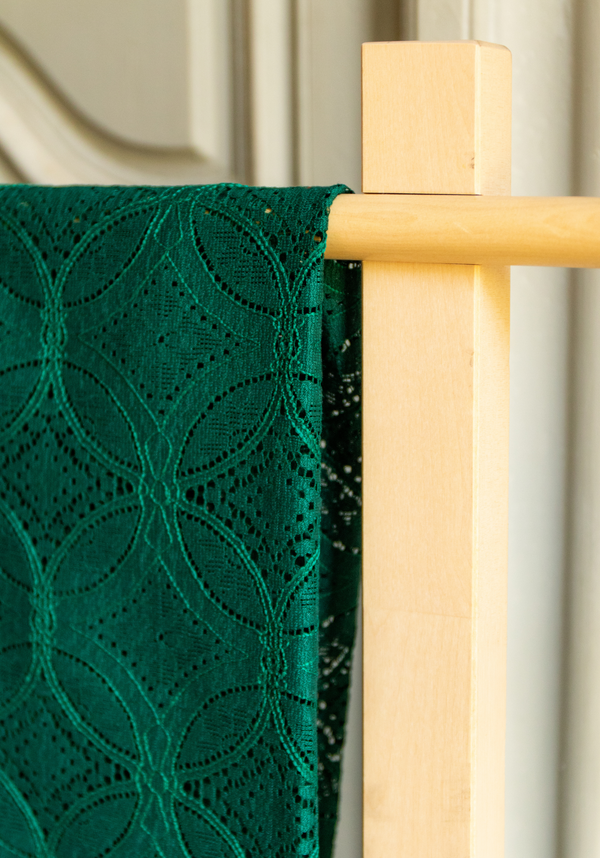 COUPON 240 cm - Tissu dentelle Botanica - Vert Scarabée