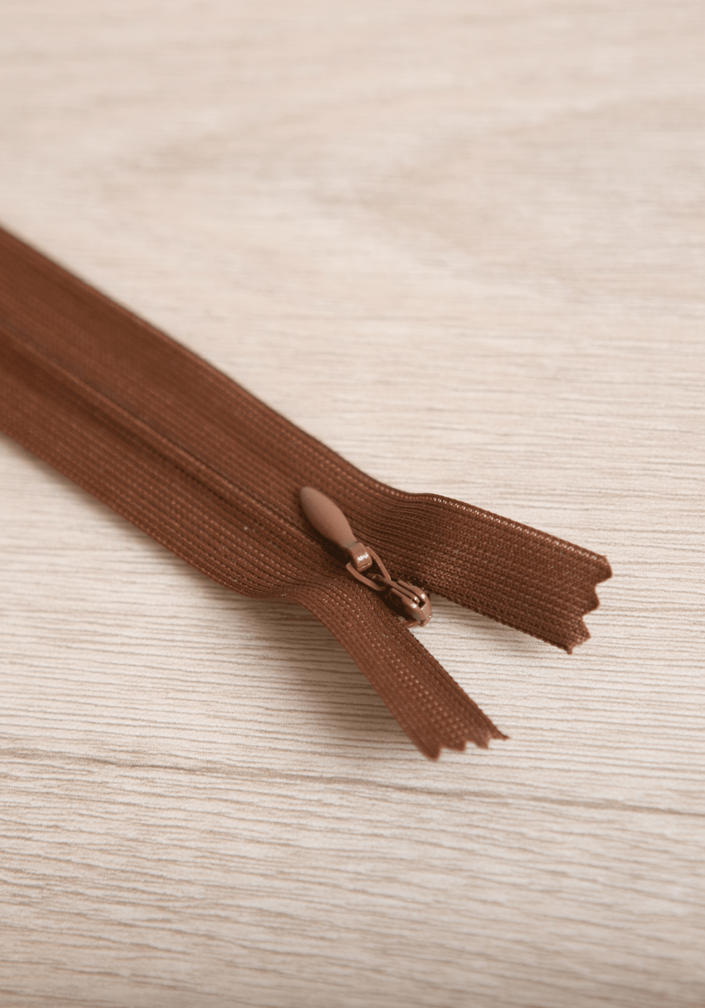 Fermeture éclair invisible 22 cm - Plusieurs coloris - Maison Fauve