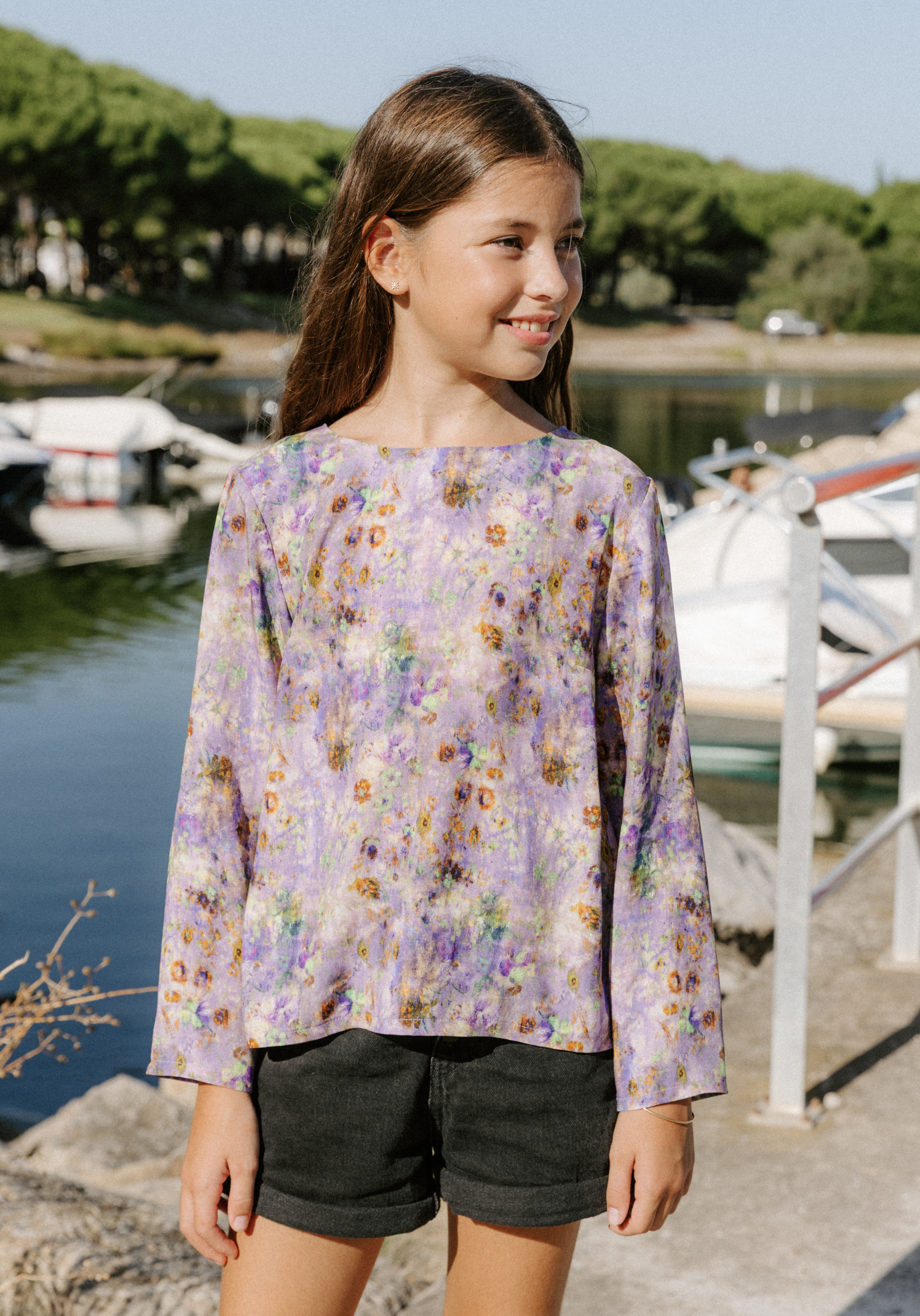 Girl's blouse sewing pattern Miss Violette - Paper pattern
