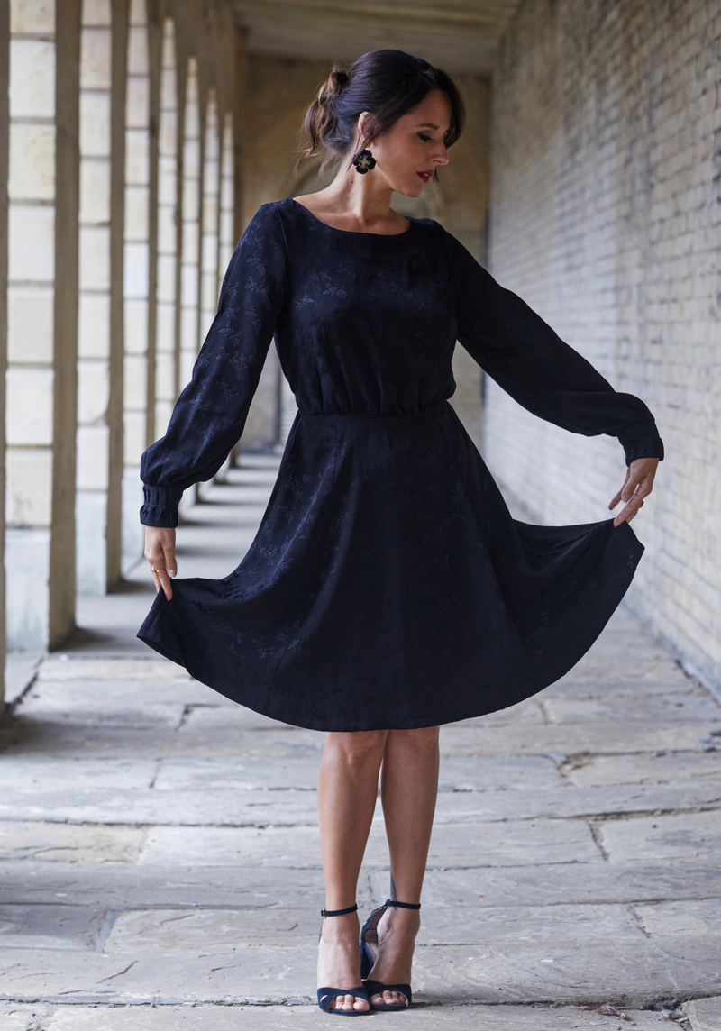 Primrose dress sewing pattern / Clutch pattern
