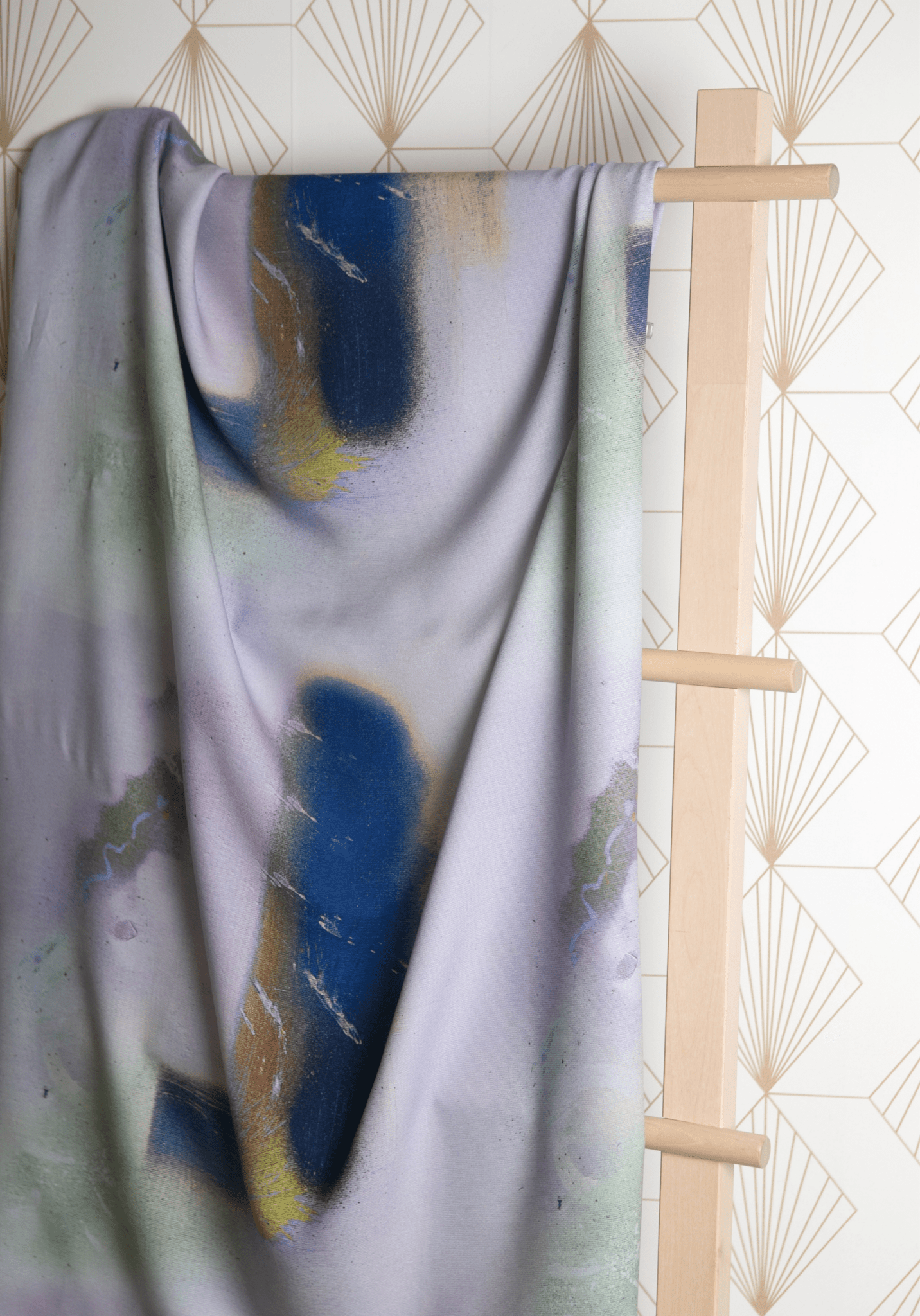 Tissu crêpe de viscose imprimée Graffiti - Maison Fauve