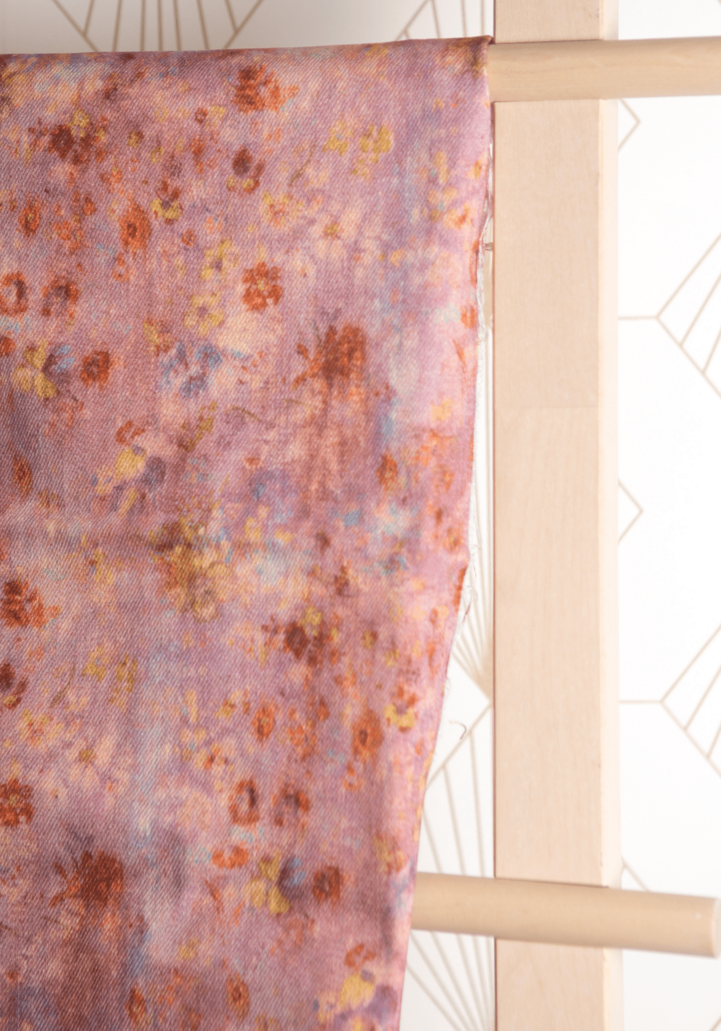 Tissu gabardine de coton imprimée Ghost Flower - Plusieurs coloris - Maison Fauve