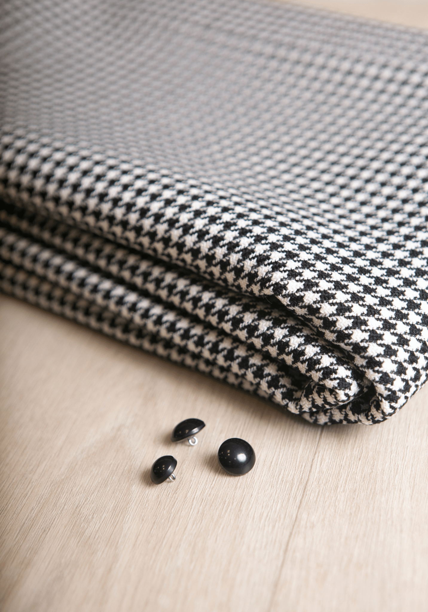 Tissu lainage pied-de-poule pour tailleur - Maison Fauve