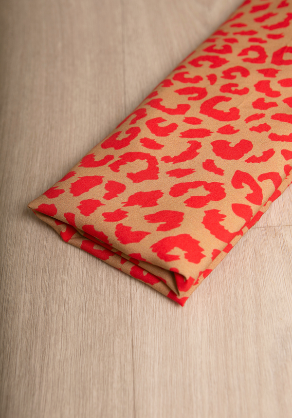 COUPONS - Tissu popeline de viscose imprimée Léo - Rouge Passion
