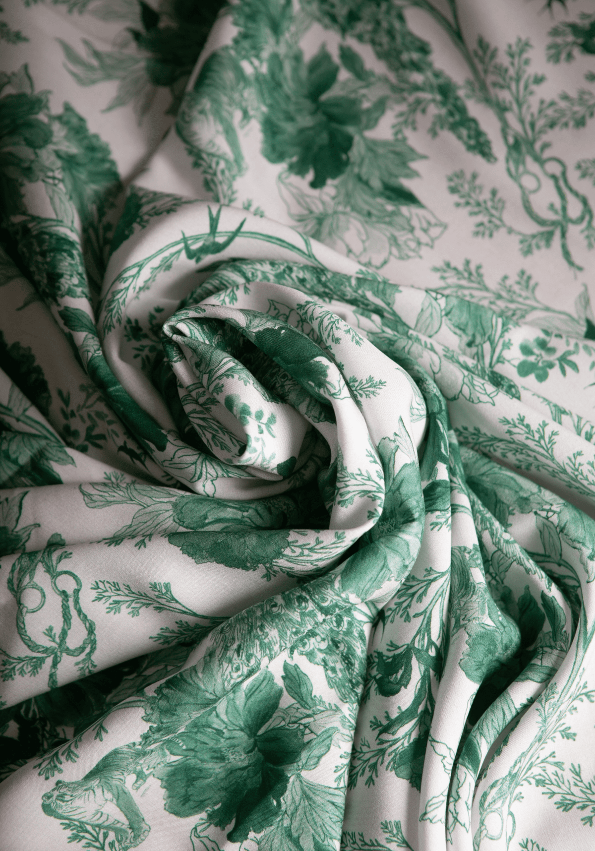 Tissu popeline de viscose imprimée Manifesto - Plusieurs coloris - Maison Fauve
