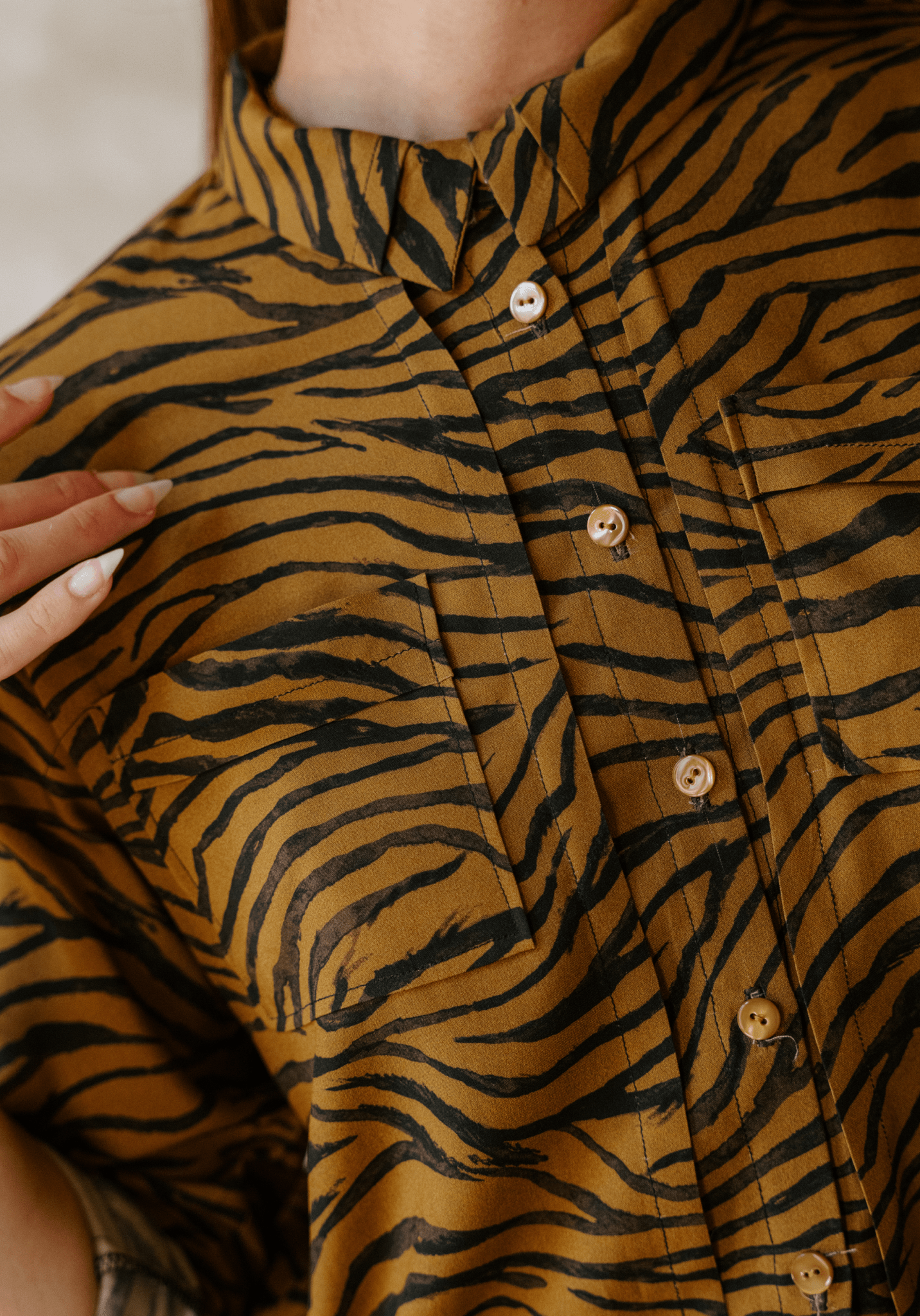 Tissu popeline de viscose imprimée Savage - Tigre Cumin ou Blanc Zèbre - Maison Fauve