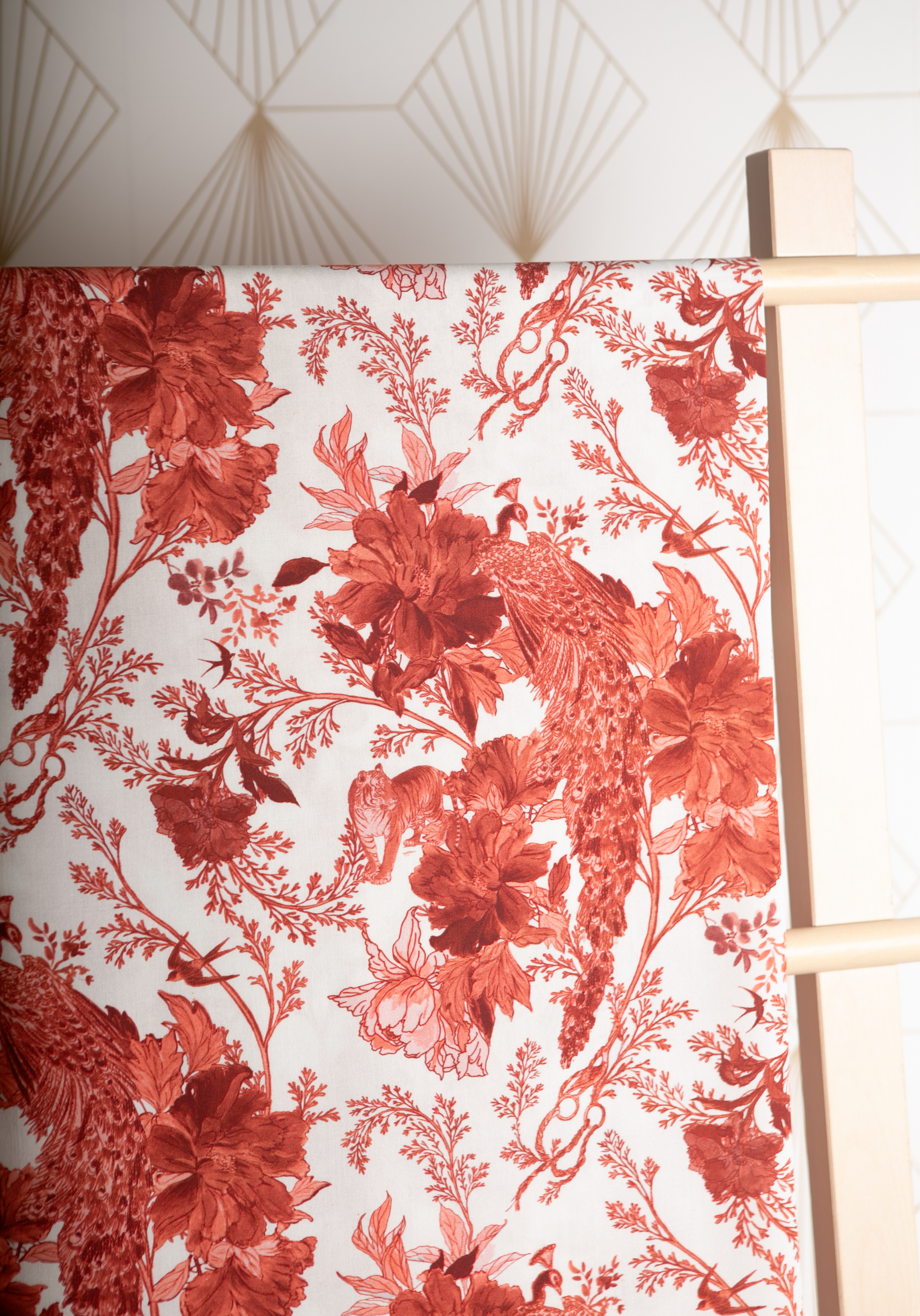 Manifesto printed viscose poplin fabric - Several colors