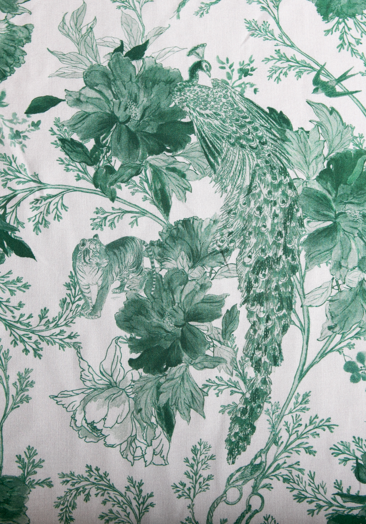 Manifesto printed viscose poplin fabric - Several colors