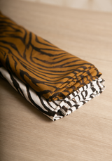 Tissu popeline de viscose imprimée Savage - Tigre Cumin ou Blanc Zèbre