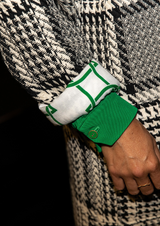 Very Green Amazon button with gold glitter 12 mm