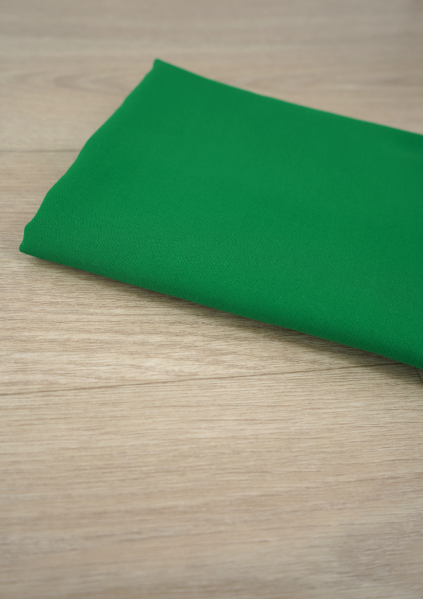 Tissu sergé de viscose uni Very Vert - par 10 cm